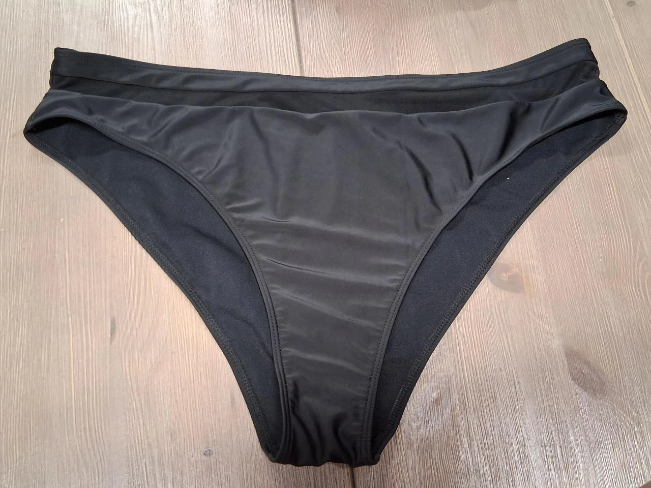 Zwart Bikinibroekje met Mesh Detail 48-50